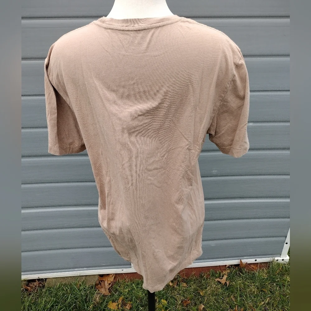 True Religion Shirt Men L Adult Khaki Casual Tee Spell out Cotton Buddha Logo.